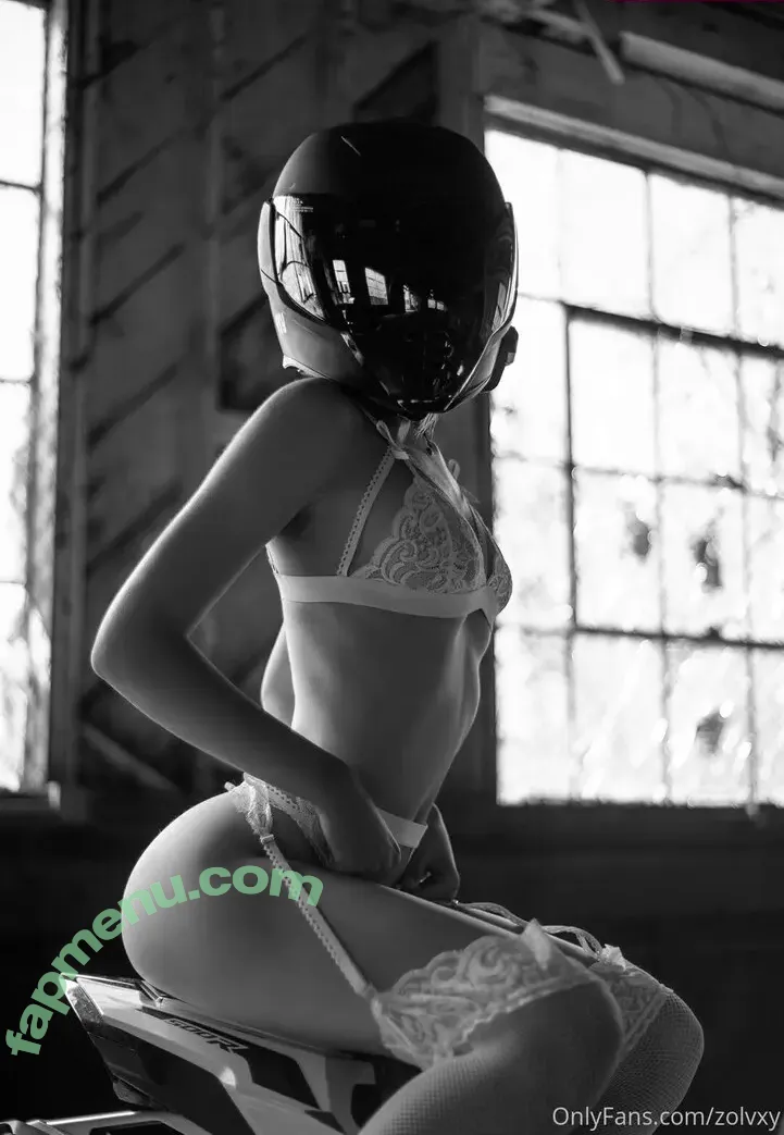 Zolvxy nude photo #0026 (Airahka)