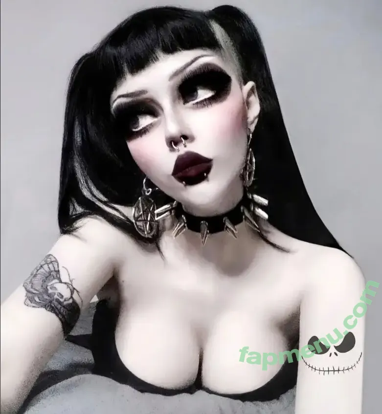 zombie.queenx nude photo #0013 (zombie.queenx)