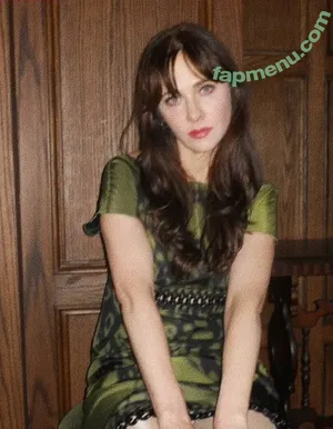 Zooey Deschanel / zooeydeschanel nude photo #0352