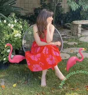 Zooey Deschanel / zooeydeschanel nude photo #0417