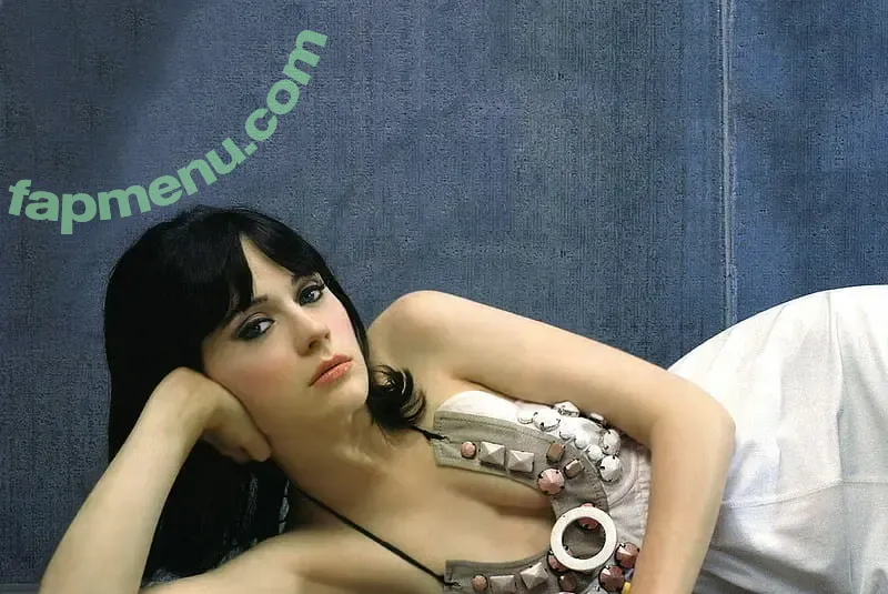 Zooey Deschanel nude photo #0307 (zooeydeschanel)