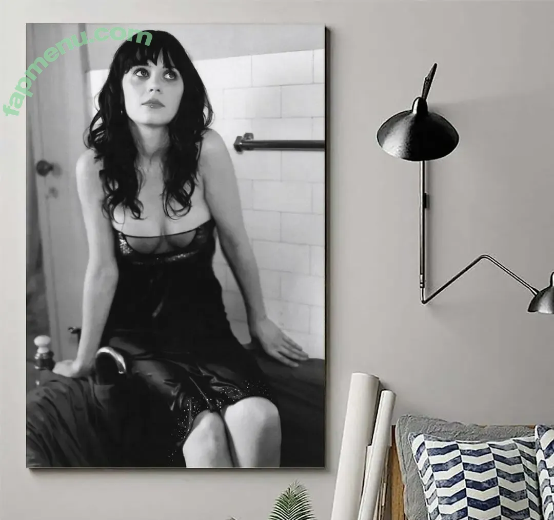 Zooey Deschanel nude photo #0312 (zooeydeschanel)