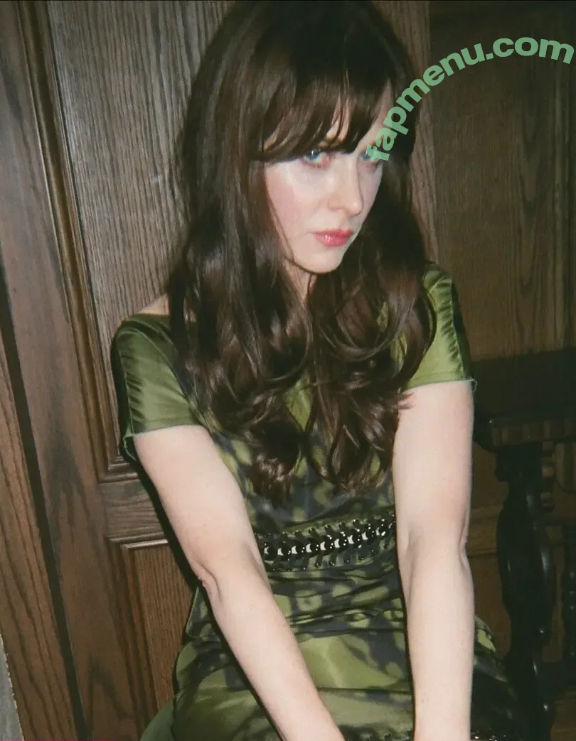 Zooey Deschanel nude photo #0348 (zooeydeschanel)