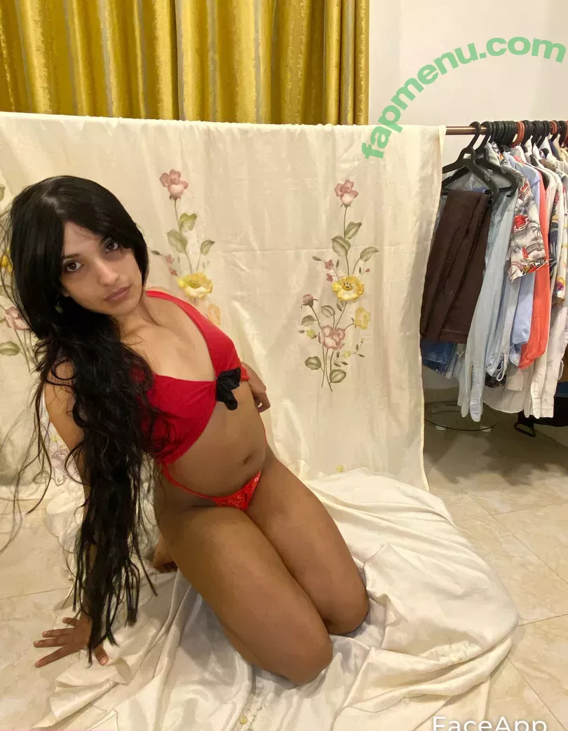 zorilee nude photo #0016 (KoKo / jasmine.mener)