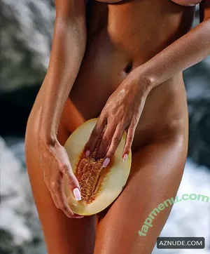  nude photo #0008