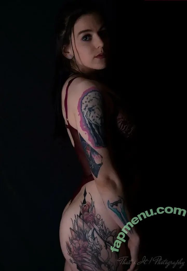 Zoveria nude photo #0005 (Zoveria)