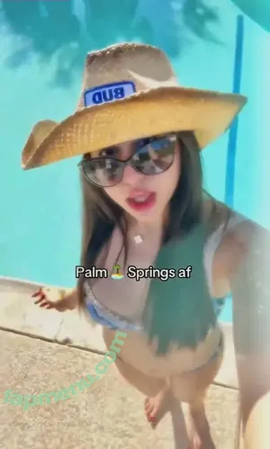 Zoya Husnnen / contentbyzo / zoya.husnnen nude photo #0015