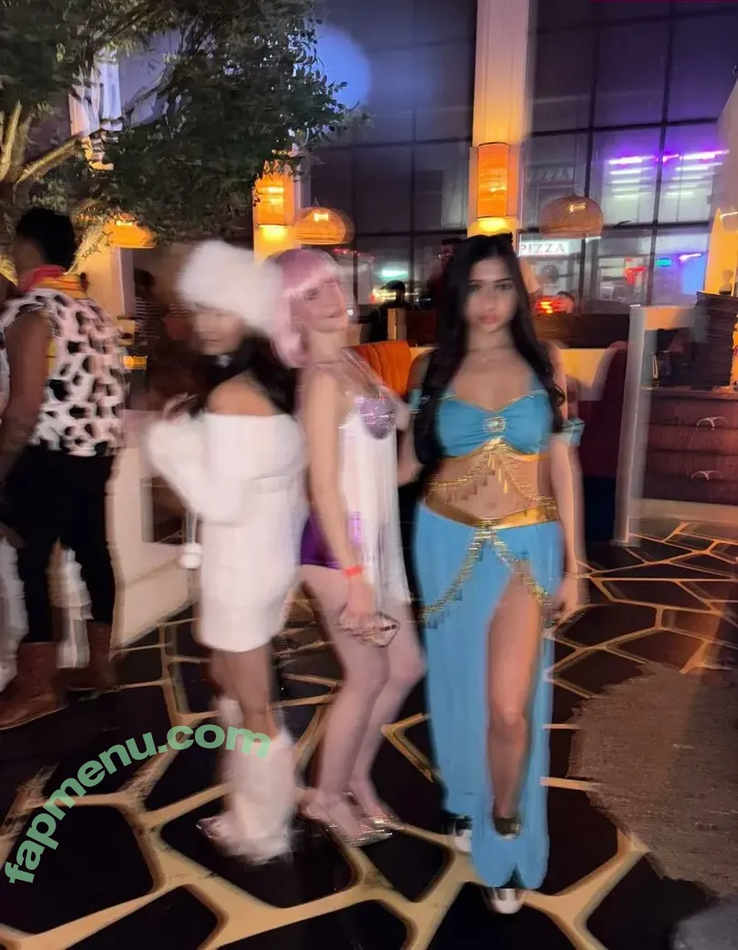 Zoya Husnnen nude photo #0011 (contentbyzo / zoya.husnnen)