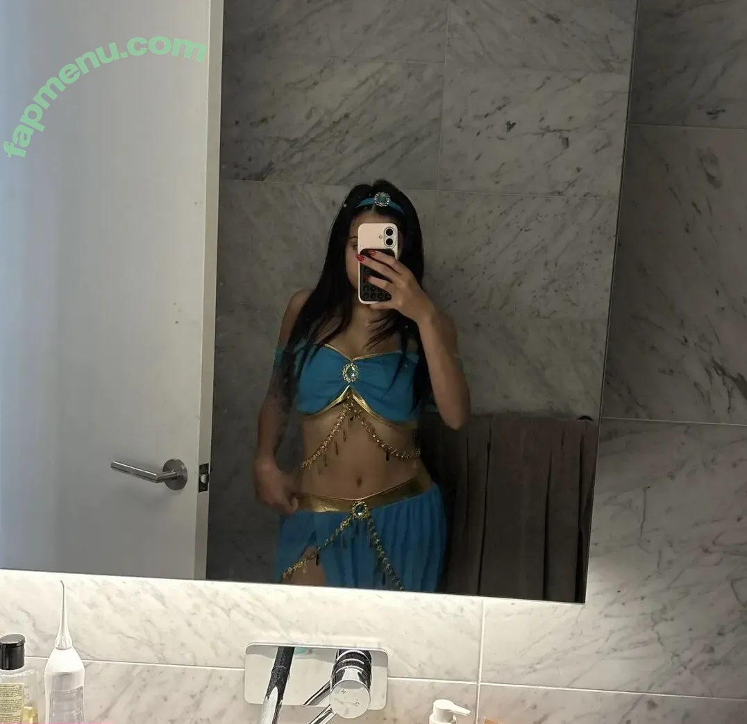 Zoya Husnnen nude photo #0013 (contentbyzo / zoya.husnnen)