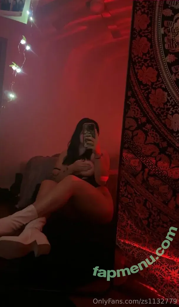 zs1132779 nude photo #0015 (zs1132779)