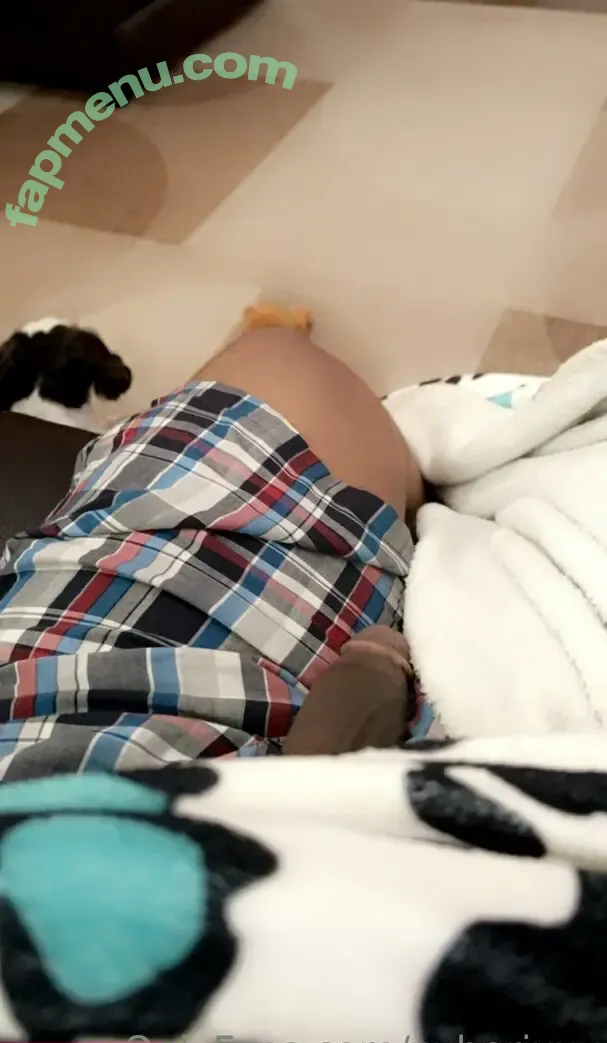 zuberixxx nude photo #0032 (zuzu.beloved)