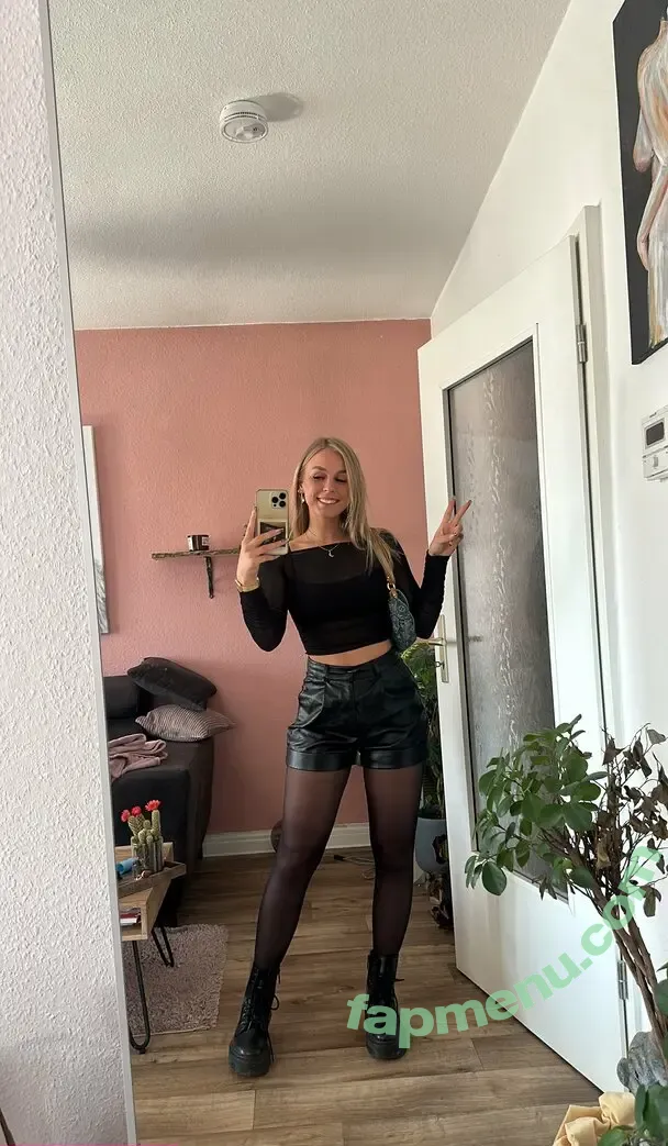 Zuckermauss nude photo #0028 (zuckermaus_bakery)