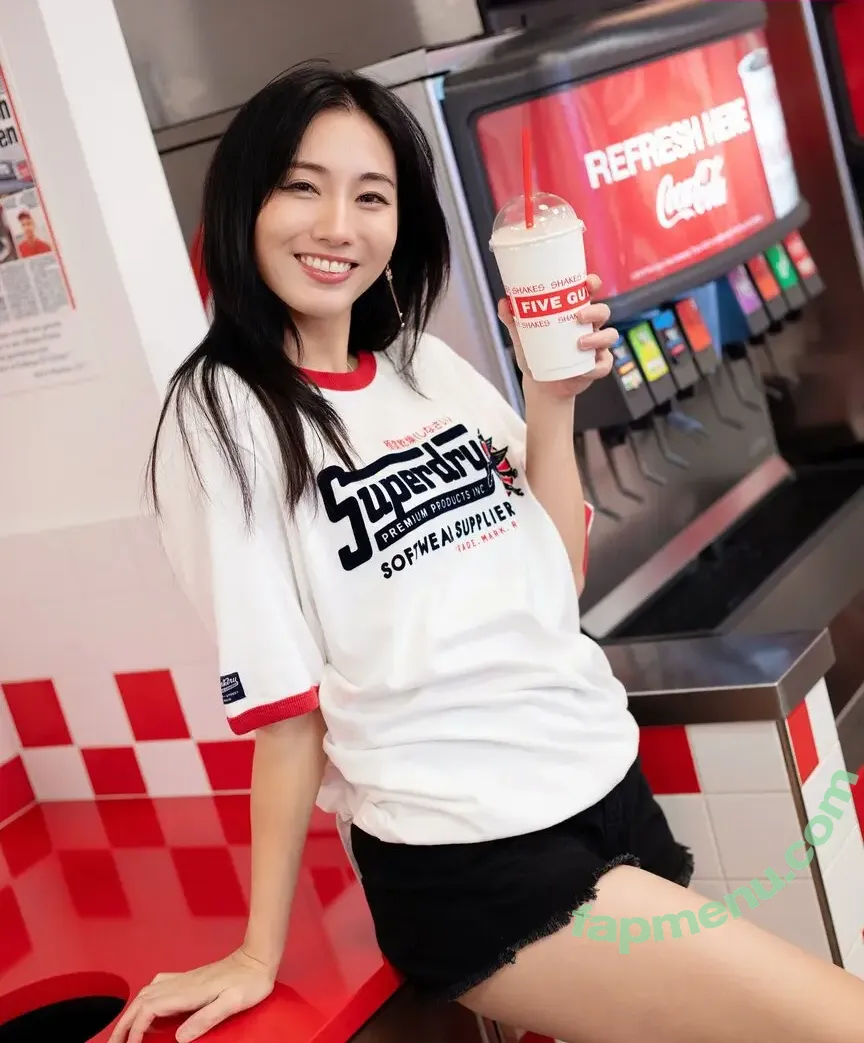 Zumi nude photo #0259 (zestyzumi)