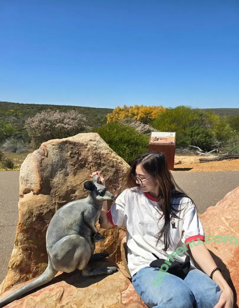 Zumi nude photo #0410 (zestyzumi)