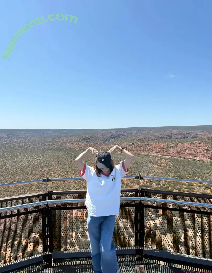 Zumi nude photo #0411 (zestyzumi)