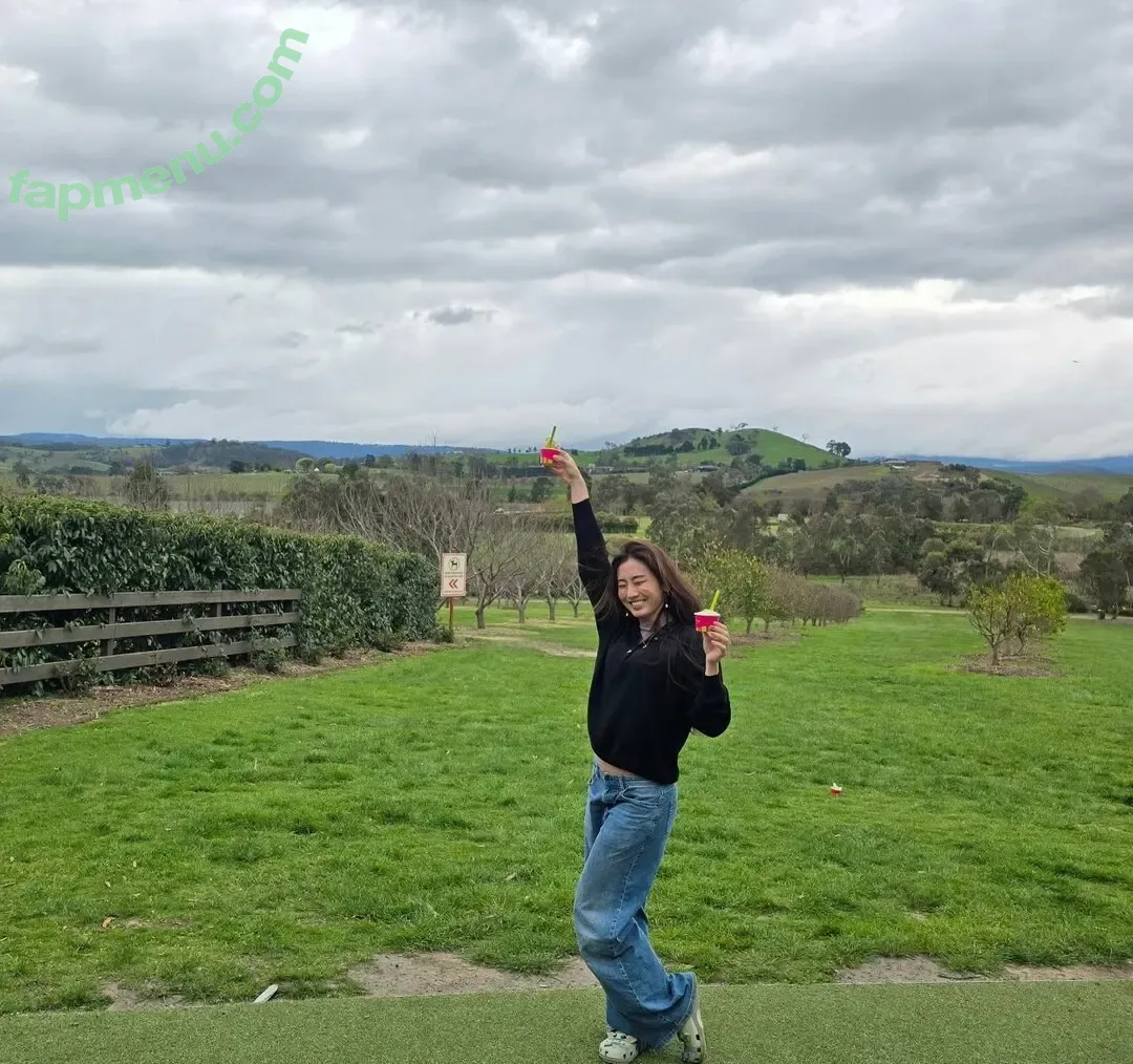 Zumi nude photo #0418 (zestyzumi)