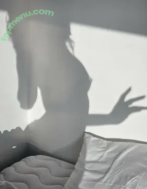 Zureeal nude photo #0090