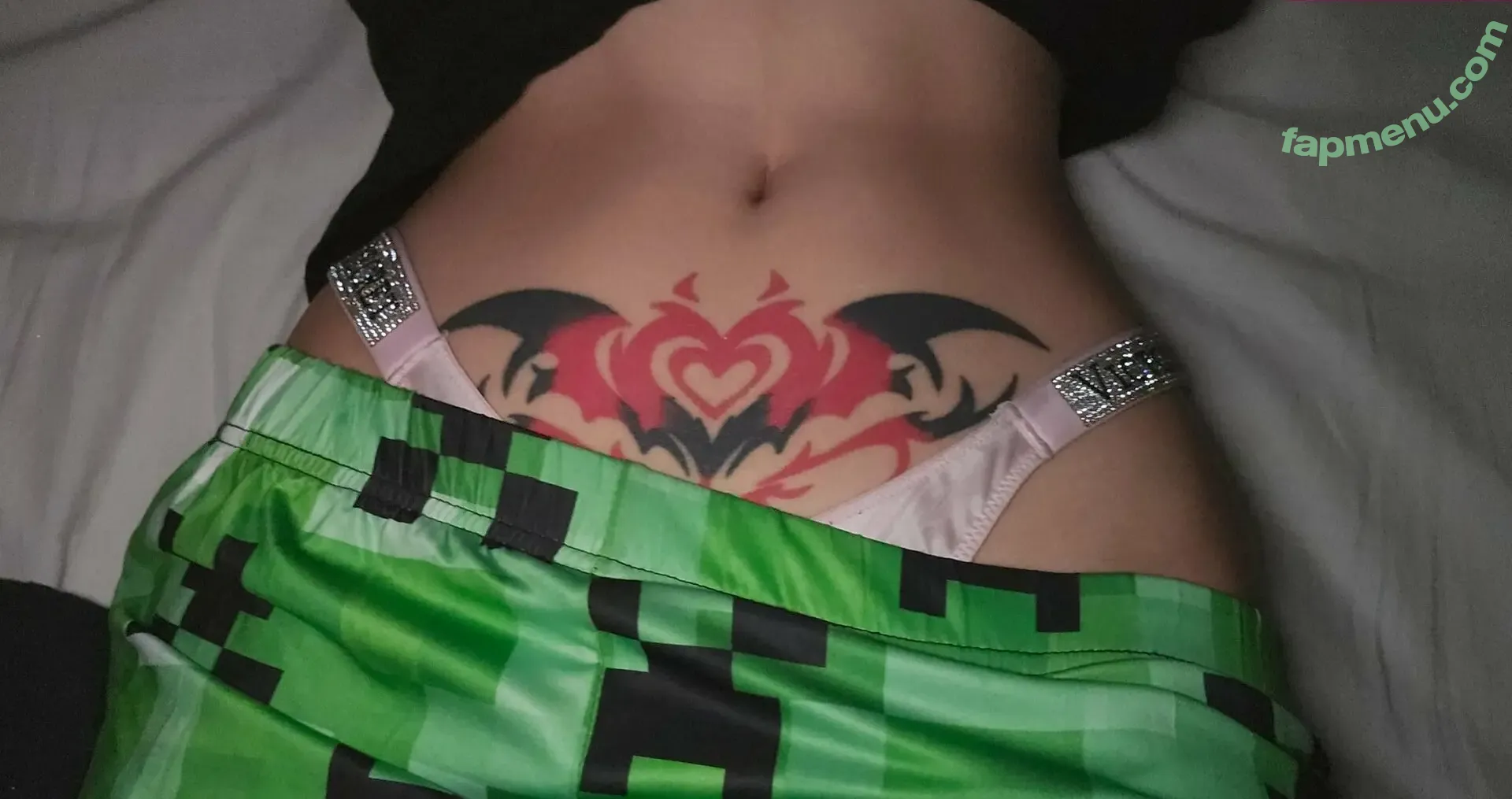 Zureeal nude photo #0081 (Zureeal)