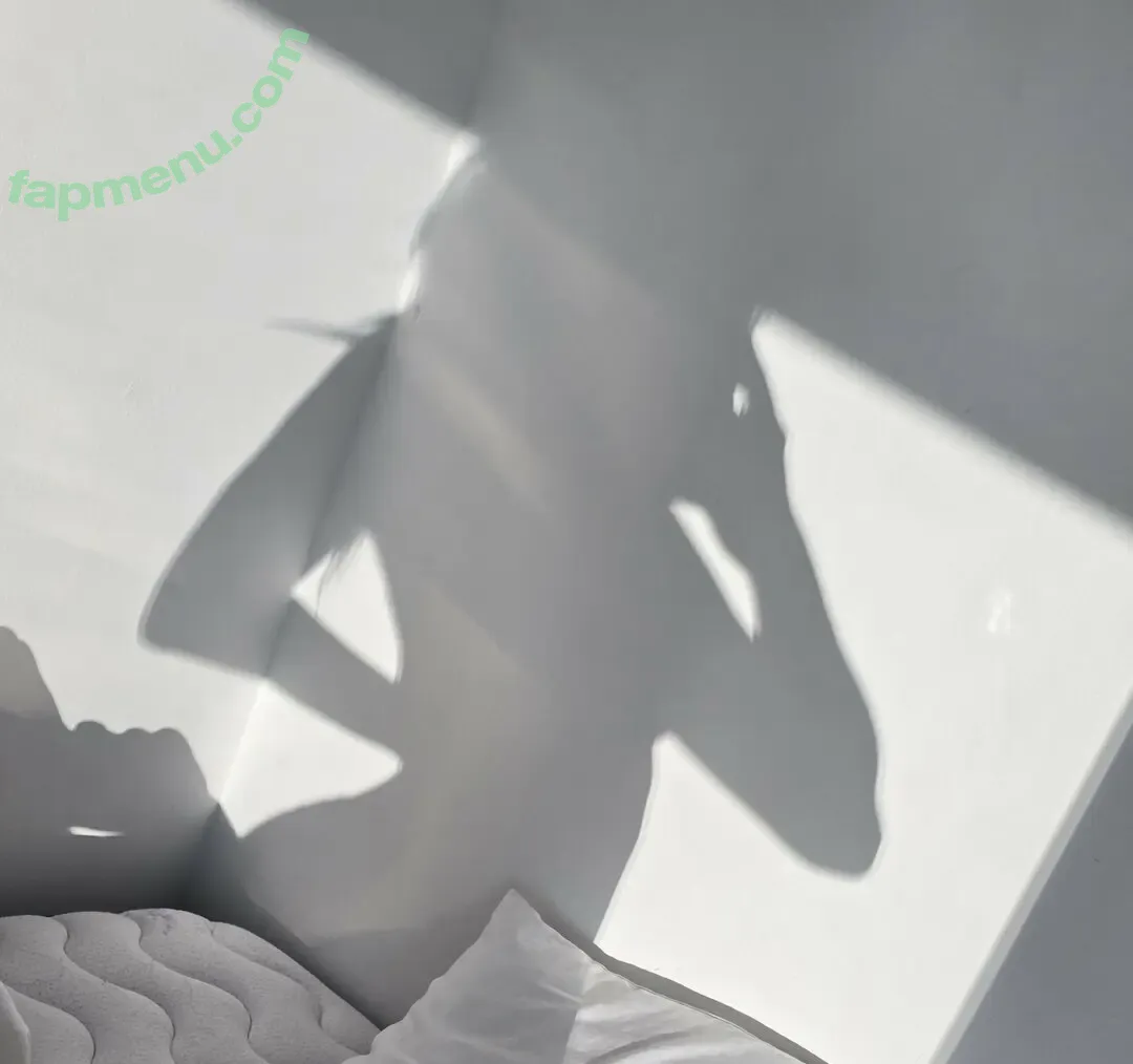 Zureeal nude photo #0085 (Zureeal)