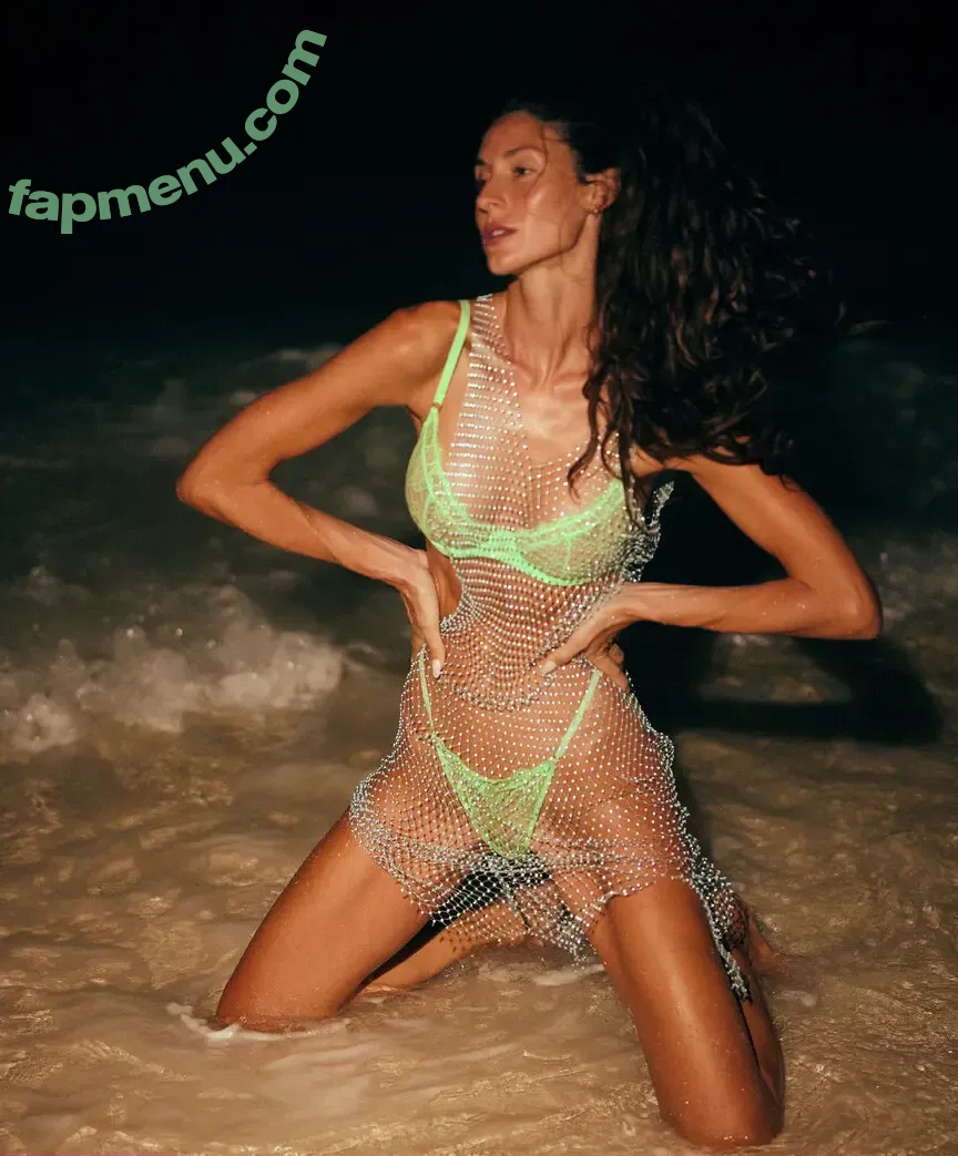 Zuri Aspiunza nude photo #0144 (zasp / zurine.aspiunza)