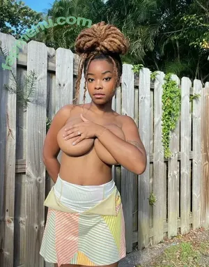  nude photo #0001