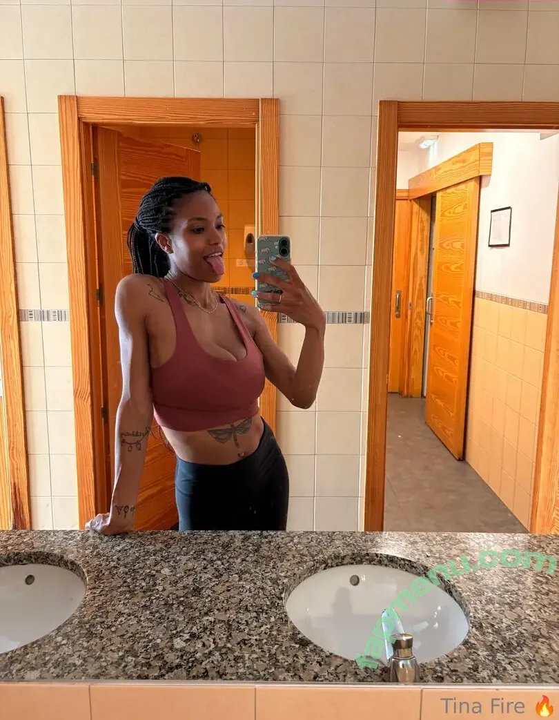 zurihill nude photo #0054 (zurihill)