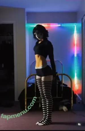 Zz.eazoning / zzeazoning nude photo #0002