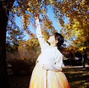 ZziZzi / zizzi_j / zzi_zzi._ / 찌찌 nude photo #0095