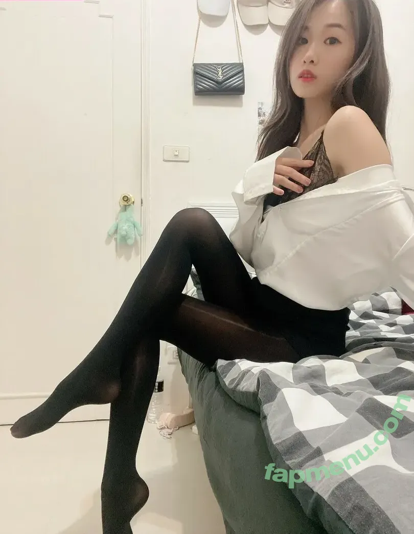 Zzzzm83 新莊張美 Rita nude photo #0200 (zzzzm83)